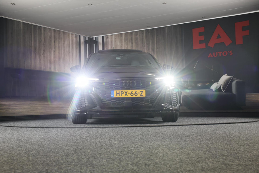 Audi A3 Sportback 40 TFSI e RS3 Look / 204 PK / RS Zetels / Cc / Camera / Navi / Open Pano / Digital Cockpit / Led / Pdc / 18 Inch