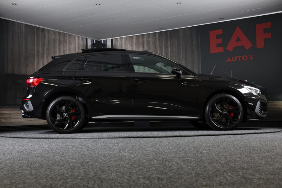 Audi A3 Sportback 40 TFSI e RS3 Look / 204 PK / RS Zetels / Cc / Camera / Navi / Open Pano / Digital Cockpit / Led / Pdc / 18 Inch