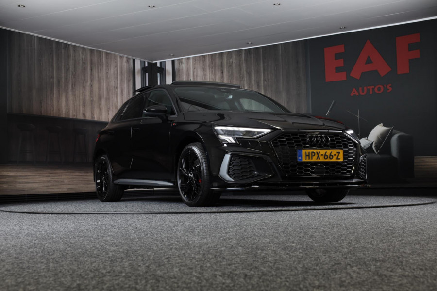Audi A3 Sportback 40 TFSI e RS3 Look / 204 PK / RS Zetels / Cc / Camera / Navi / Open Pano / Digital Cockpit / Led / Pdc / 18 Inch