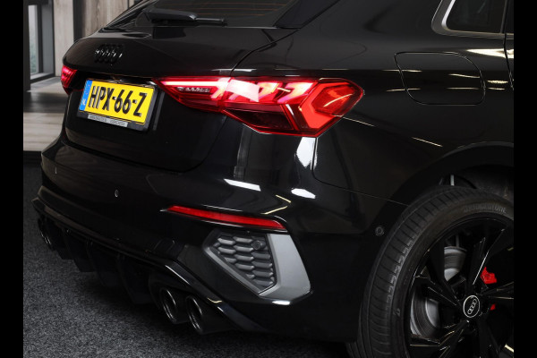 Audi A3 Sportback 40 TFSI e RS3 Look / 204 PK / RS Zetels / Cc / Camera / Navi / Open Pano / Digital Cockpit / Led / Pdc / 18 Inch