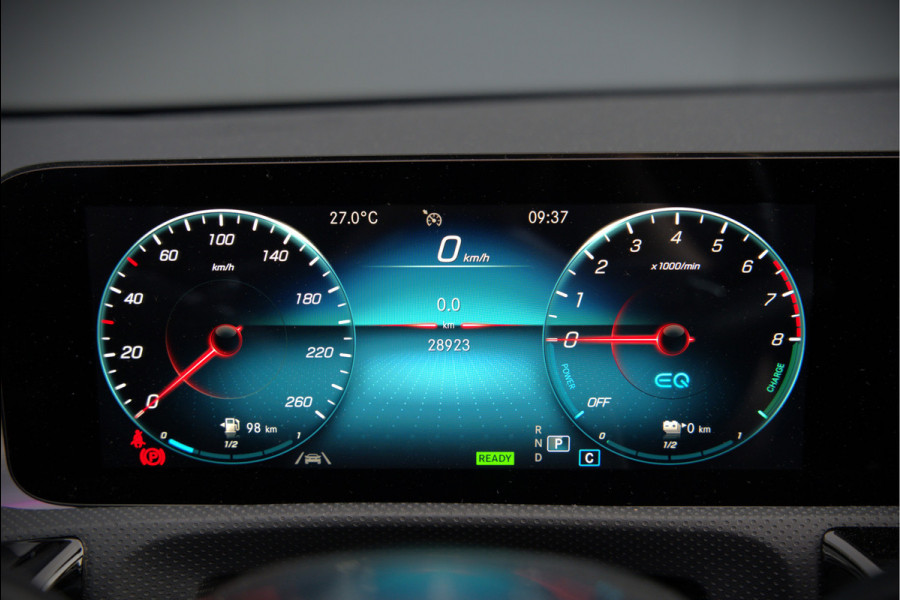 Mercedes-Benz CLA-Klasse 250 e Premium Plus AMG | Panoramadak | Burmester | Stoelverwarming | Apple Carplay | Keyless | Memory Seats| Cruise Control | Ambiance verlichting | 360 Camera | Parkeersensoren | Standkachel | Dodehoekdetectie