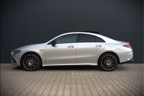Mercedes-Benz CLA-Klasse 250 e Premium Plus AMG | Panoramadak | Burmester | Stoelverwarming | Apple Carplay | Keyless | Memory Seats| Cruise Control | Ambiance verlichting | 360 Camera | Parkeersensoren | Standkachel | Dodehoekdetectie