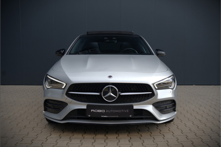 Mercedes-Benz CLA-Klasse 250 e Premium Plus AMG | Panoramadak | Burmester | Stoelverwarming | Apple Carplay | Keyless | Memory Seats| Cruise Control | Ambiance verlichting | 360 Camera | Parkeersensoren | Standkachel | Dodehoekdetectie