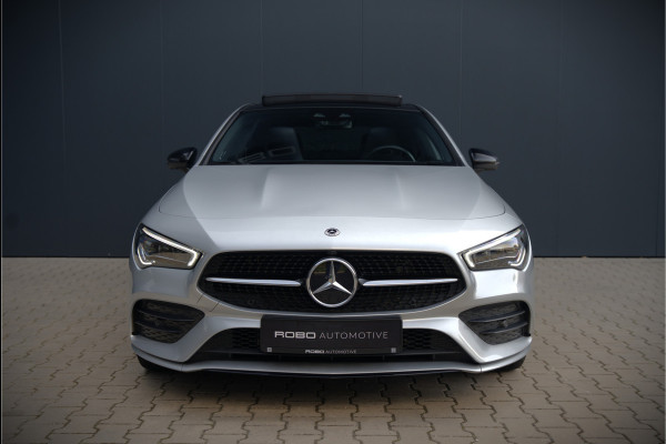 Mercedes-Benz CLA-Klasse 250 e Premium Plus AMG | Panoramadak | Burmester | Stoelverwarming | Apple Carplay | Keyless | Memory Seats| Cruise Control | Ambiance verlichting | 360 Camera | Parkeersensoren | Standkachel | Dodehoekdetectie