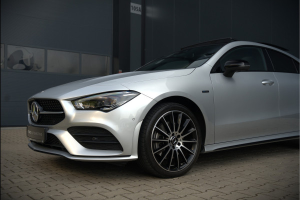 Mercedes-Benz CLA-Klasse 250 e Premium Plus AMG | Panoramadak | Burmester | Stoelverwarming | Apple Carplay | Keyless | Memory Seats| Cruise Control | Ambiance verlichting | 360 Camera | Parkeersensoren | Standkachel | Dodehoekdetectie