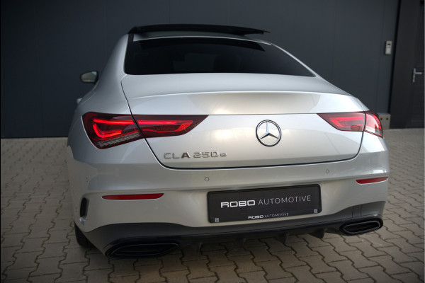 Mercedes-Benz CLA-Klasse 250 e Premium Plus AMG | Panoramadak | Burmester | Stoelverwarming | Apple Carplay | Keyless | Memory Seats| Cruise Control | Ambiance verlichting | 360 Camera | Parkeersensoren | Standkachel | Dodehoekdetectie