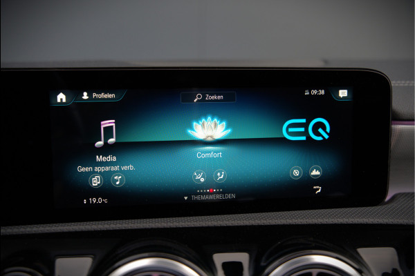 Mercedes-Benz CLA-Klasse 250 e Premium Plus AMG | Panoramadak | Burmester | Stoelverwarming | Apple Carplay | Keyless | Memory Seats| Cruise Control | Ambiance verlichting | 360 Camera | Parkeersensoren | Standkachel | Dodehoekdetectie