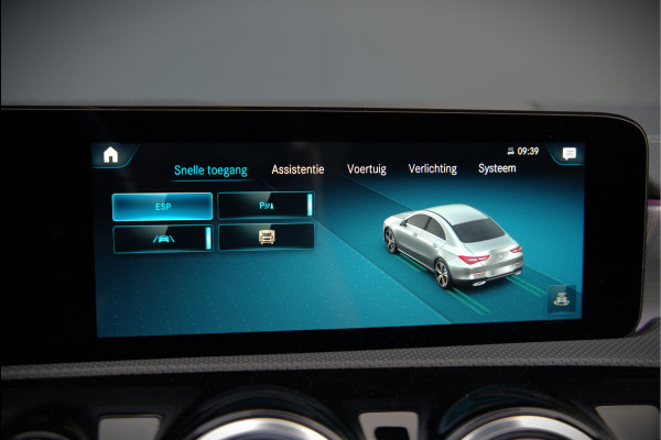 Mercedes-Benz CLA-Klasse 250 e Premium Plus AMG | Panoramadak | Burmester | Stoelverwarming | Apple Carplay | Keyless | Memory Seats| Cruise Control | Ambiance verlichting | 360 Camera | Parkeersensoren | Standkachel | Dodehoekdetectie