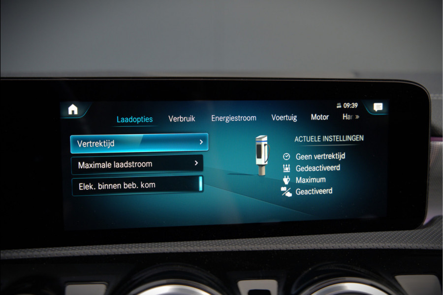 Mercedes-Benz CLA-Klasse 250 e Premium Plus AMG | Panoramadak | Burmester | Stoelverwarming | Apple Carplay | Keyless | Memory Seats| Cruise Control | Ambiance verlichting | 360 Camera | Parkeersensoren | Standkachel | Dodehoekdetectie