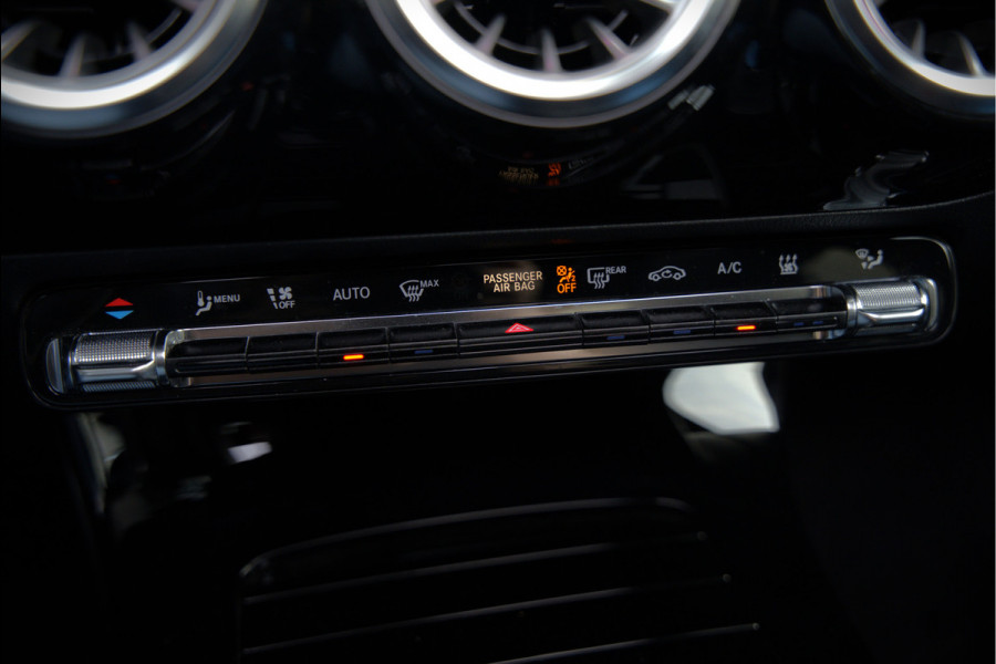 Mercedes-Benz CLA-Klasse 250 e Premium Plus AMG | Panoramadak | Burmester | Stoelverwarming | Apple Carplay | Keyless | Memory Seats| Cruise Control | Ambiance verlichting | 360 Camera | Parkeersensoren | Standkachel | Dodehoekdetectie