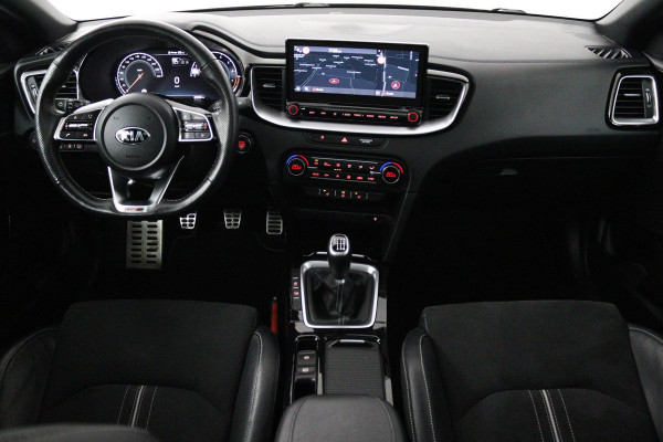 Kia ProCeed 1.5 T-GDI GT-PlusLine (PANORAMADAK, STOEL/STUUR VERWARMING, NAVI, ACHTERUITRIJCAMERA, ELEKTR STOELEN)