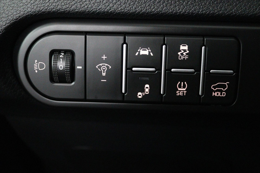 Kia ProCeed 1.5 T-GDI GT-PlusLine (PANORAMADAK, STOEL/STUUR VERWARMING, NAVI, ACHTERUITRIJCAMERA, ELEKTR STOELEN)