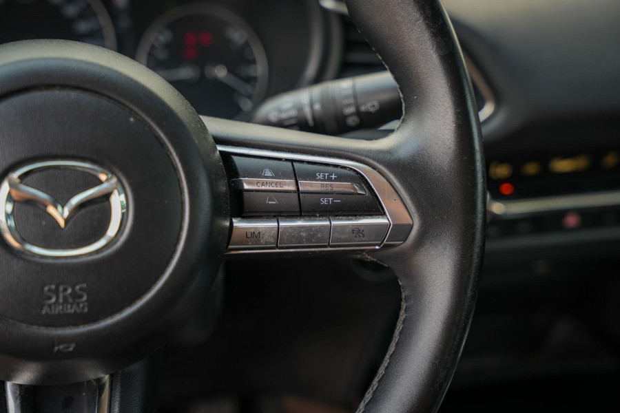 Mazda CX-30 2.0 e-SkyActiv-X M Hybrid Comfort Leder Stuurwielbed. Airco Parkeersensoren Camera