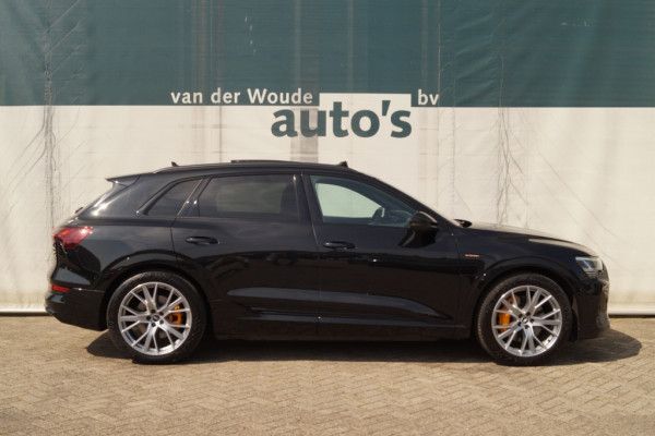 Audi e-tron 55 Quattro 95kWh S-Line -PANO-ECC-NAVI-PDC-