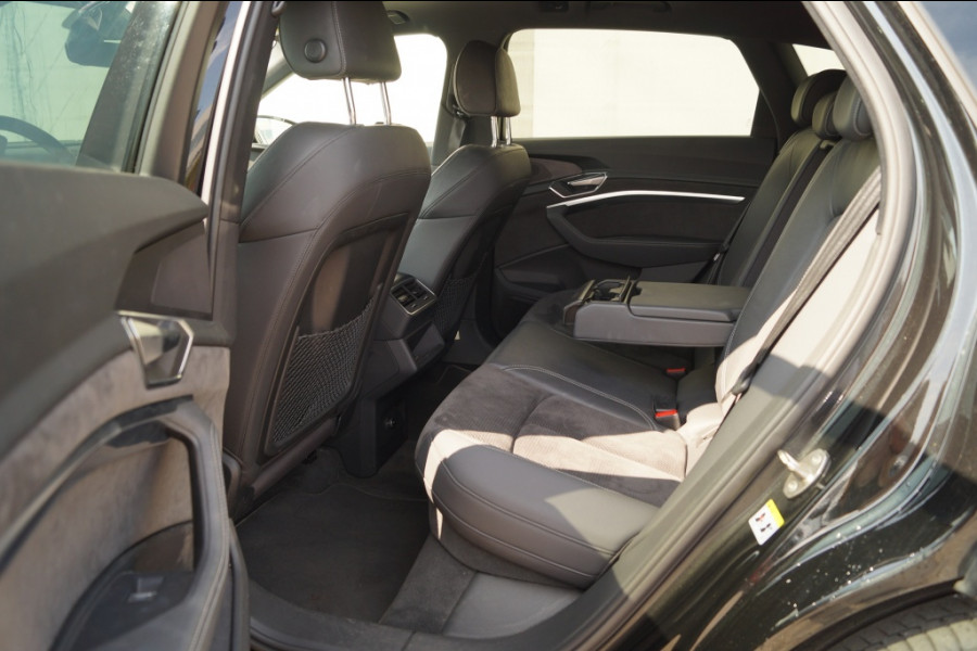 Audi e-tron 55 Quattro 95kWh S-Line -PANO-ECC-NAVI-PDC-