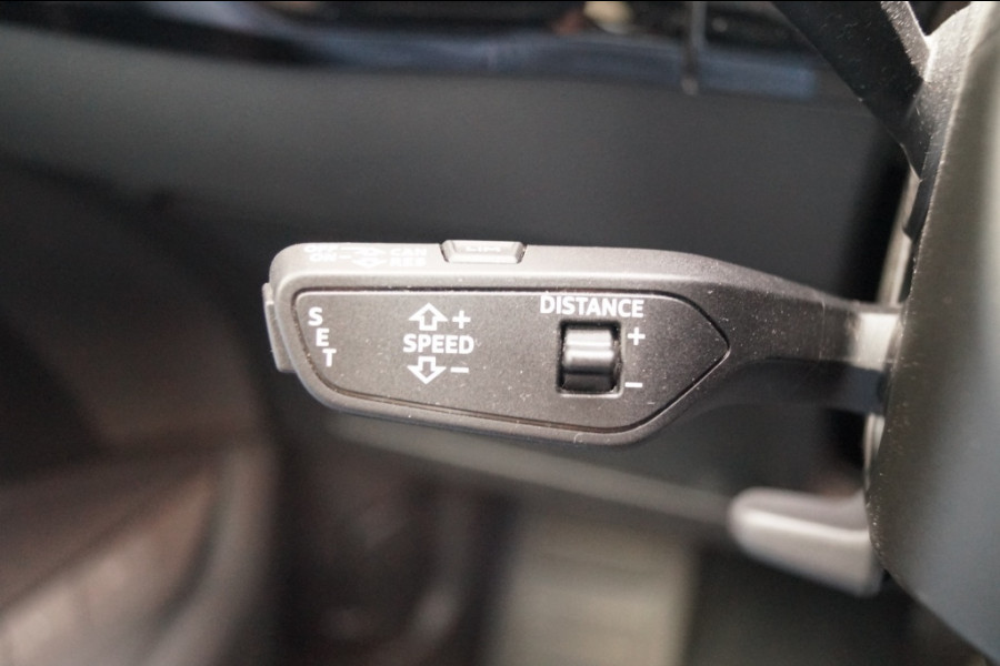 Audi e-tron 55 Quattro 95kWh S-Line -PANO-ECC-NAVI-PDC-