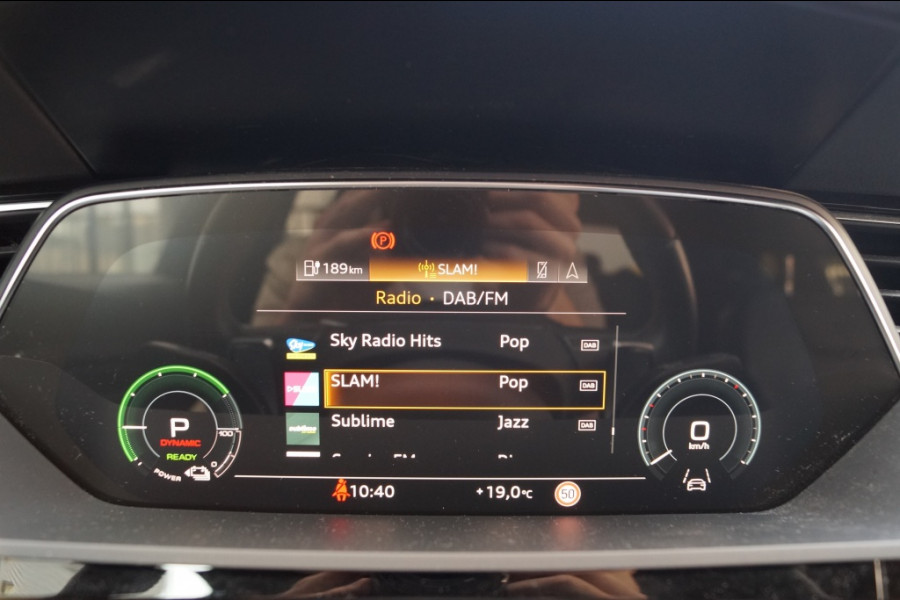 Audi e-tron 55 Quattro 95kWh S-Line -PANO-ECC-NAVI-PDC-