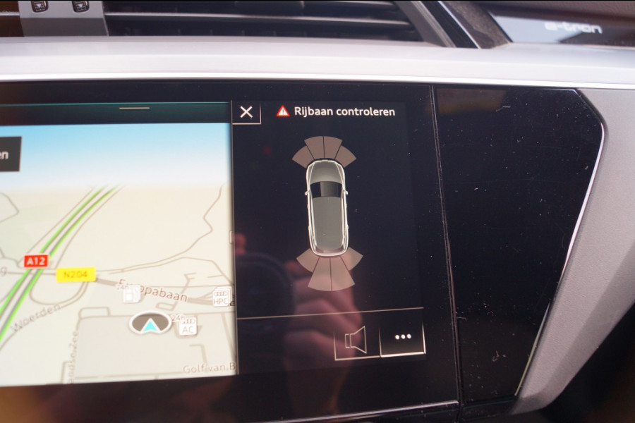 Audi e-tron 55 Quattro 95kWh S-Line -PANO-ECC-NAVI-PDC-