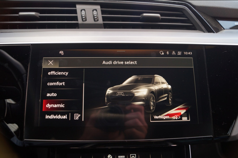 Audi e-tron 55 Quattro 95kWh S-Line -PANO-ECC-NAVI-PDC-