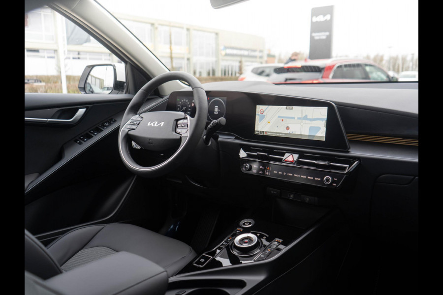 Kia Niro EV Light Advanced 64.8 kWh | OP VOORRAAD | SNEL LEVERBAAR | Navigatie | Carplay | Adapt. Cruise | Climate | Keyless | Camera