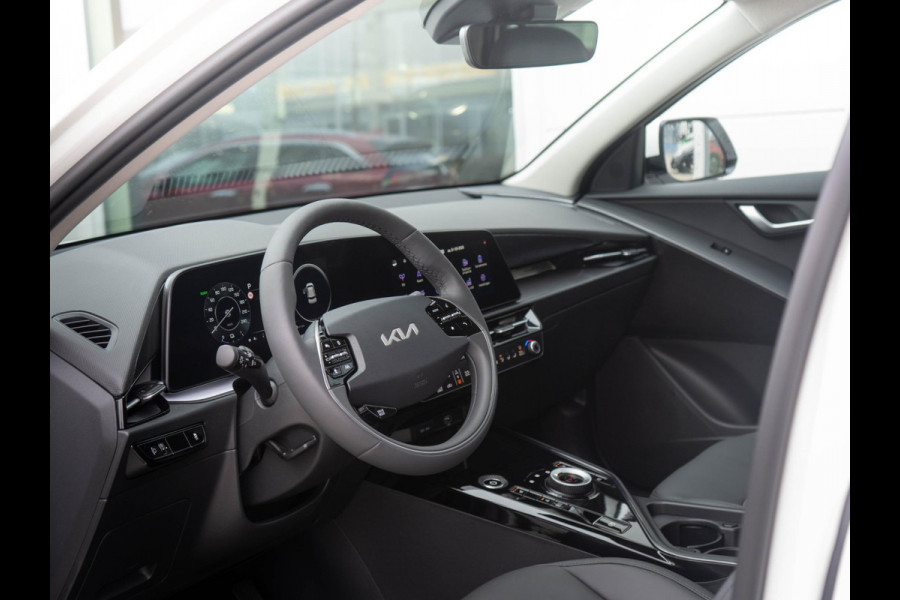 Kia Niro EV Light Advanced 64.8 kWh | OP VOORRAAD | SNEL LEVERBAAR | Navigatie | Carplay | Adapt. Cruise | Climate | Keyless | Camera