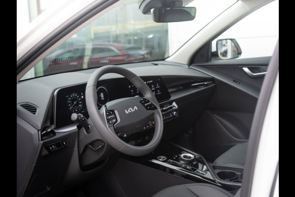 Kia Niro EV Light Advanced 64.8 kWh | OP VOORRAAD | SNEL LEVERBAAR | Navigatie | Carplay | Adapt. Cruise | Climate | Keyless | Camera