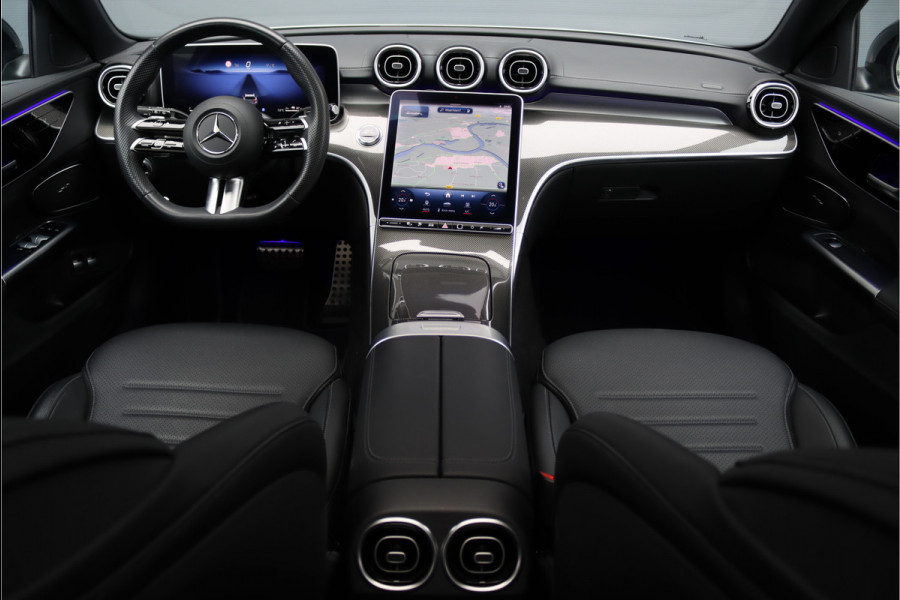 Mercedes-Benz C-Klasse Estate 300 e AMG Line Aut9 | Panoramadak | Trekhaak | Leder | Camera | Sfeerverlichting | Dodehoekassistent | Stoelverwarming | Advanced Sound System | High Perf. LED |