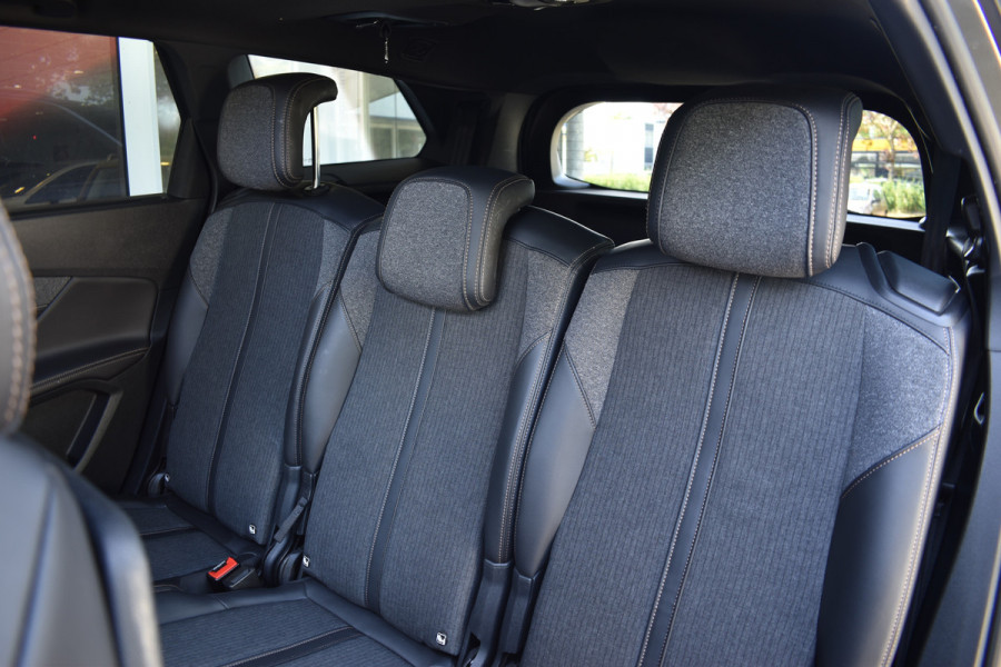 Peugeot 5008 1.6 e- GT-Line Automaat / Parkeerhulp / Carplay / 7-zits / Cruise  / LED