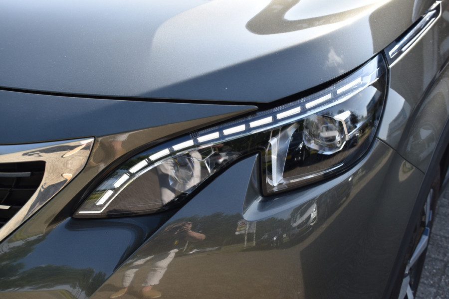 Peugeot 5008 1.6 e- GT-Line Automaat / Parkeerhulp / Carplay / 7-zits / Cruise  / LED