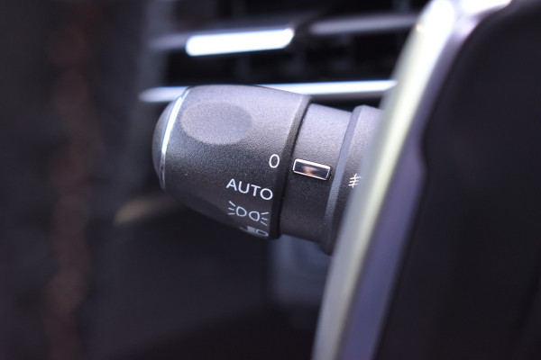 Peugeot 5008 1.6 e- GT-Line Automaat / Parkeerhulp / Carplay / 7-zits / Cruise  / LED