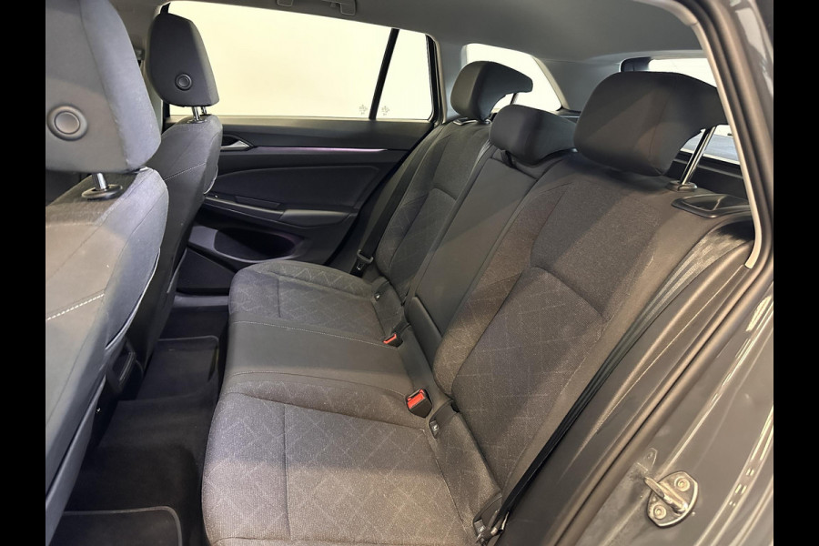 Volkswagen GOLF Variant 1.0 eTSI DSG Life Business Airco|ECC Navi Carplay Wireless PDC VA + Camera Adaptive Cruise Control