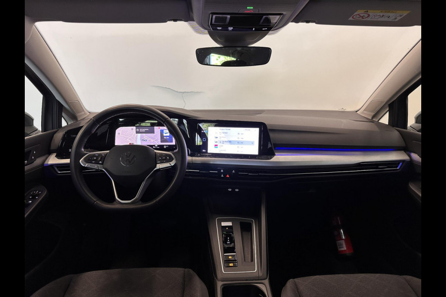 Volkswagen GOLF Variant 1.0 eTSI DSG Life Business Airco|ECC Navi Carplay Wireless PDC VA + Camera Adaptive Cruise Control