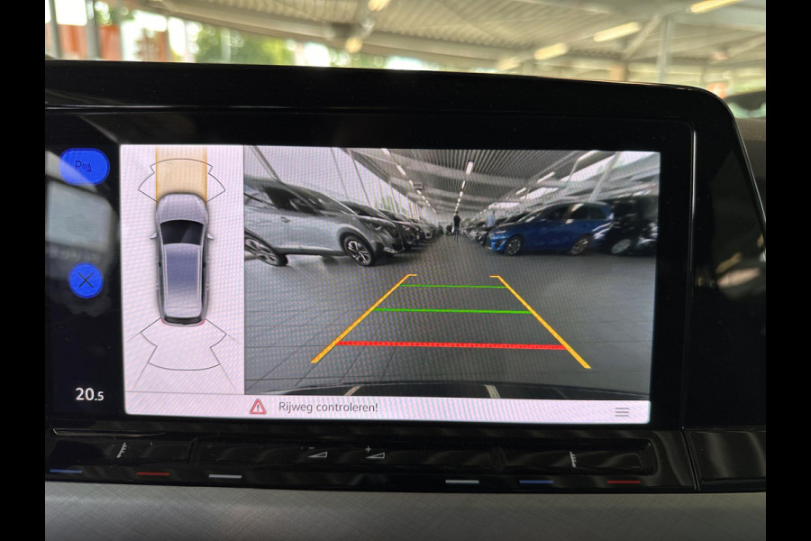 Volkswagen GOLF Variant 1.0 eTSI DSG Life Business Airco|ECC Navi Carplay Wireless PDC VA + Camera Adaptive Cruise Control
