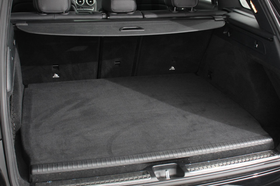 Mercedes-Benz GLC 300e 4MATIC 9G-tronic AMG Line Navigatie Cruise Control Parkeersensoren Stoelverwarming Panorama dak Matrix LED-koplampen Virtual Cockpit Surround-systeem Burmester Inductielader