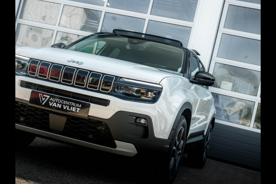 Jeep Avenger Summit 54 kWh | Schuif/Kanteldak | Leder&Winter Pack | Warmtepomp | Info&Convenience Pack | Full Operational Lease € 599,-