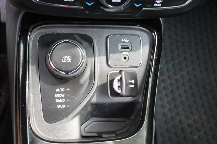 Jeep Compass VAN J2MN1A BEDRIJFSWAGEN AUTOMAAT 4wd 1e eig, BOMVOL OPTIES multimedia