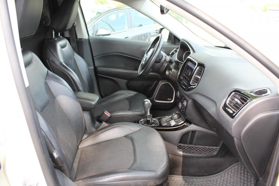 Jeep Compass VAN J2MN1A BEDRIJFSWAGEN AUTOMAAT 4wd 1e eig, BOMVOL OPTIES multimedia