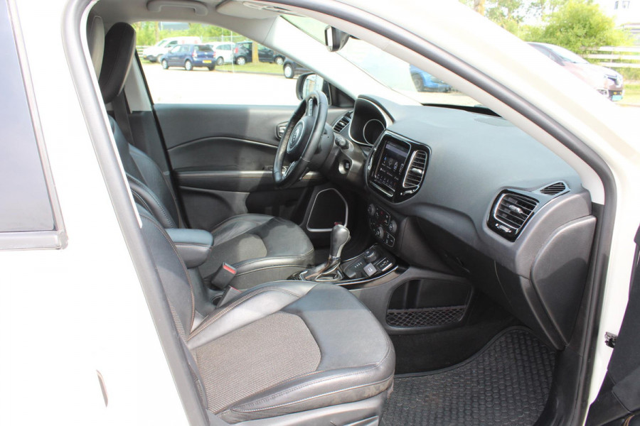 Jeep Compass VAN J2MN1A BEDRIJFSWAGEN AUTOMAAT 4wd 1e eig, BOMVOL OPTIES multimedia
