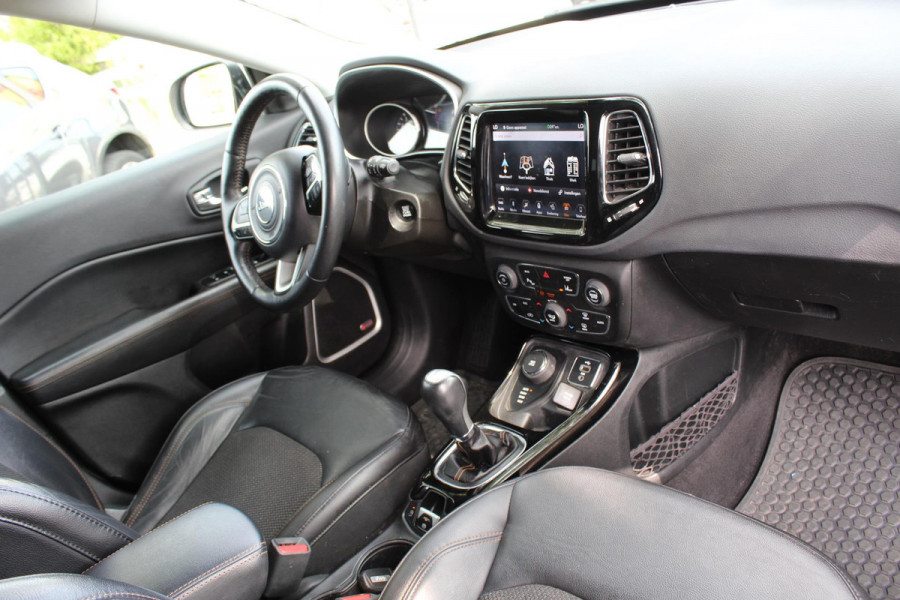 Jeep Compass VAN J2MN1A BEDRIJFSWAGEN AUTOMAAT 4wd 1e eig, BOMVOL OPTIES multimedia