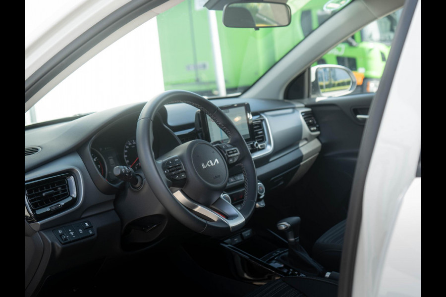 Kia Stonic 1.0 T-GDi MHEV DynamicLine | Climate control | Navigatie | Nederlandse Dealer onderhouden auto |