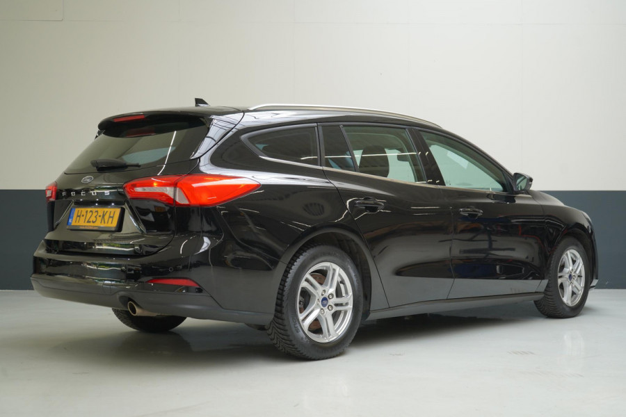 Ford FOCUS Wagon 1.0 EcoBoost Trend Edition Business | Navigatie | Stoelverwarming | Stuurverwarming |