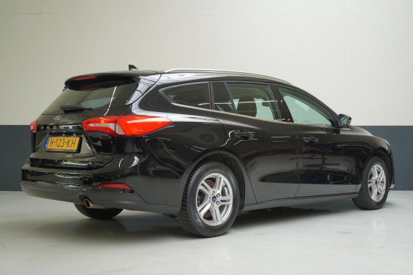 Ford FOCUS Wagon 1.0 EcoBoost Trend Edition Business | Navigatie | Stoelverwarming | Stuurverwarming |