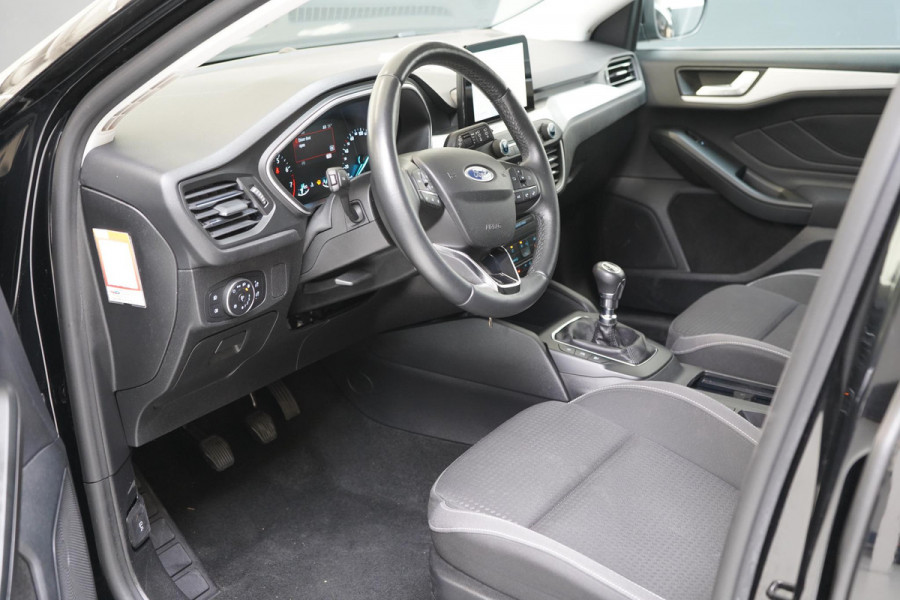Ford FOCUS Wagon 1.0 EcoBoost Trend Edition Business | Navigatie | Stoelverwarming | Stuurverwarming |