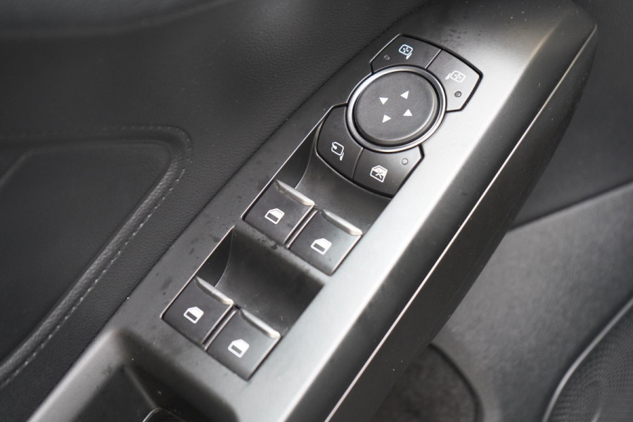 Ford FOCUS Wagon 1.0 EcoBoost Trend Edition Business | Navigatie | Stoelverwarming | Stuurverwarming |