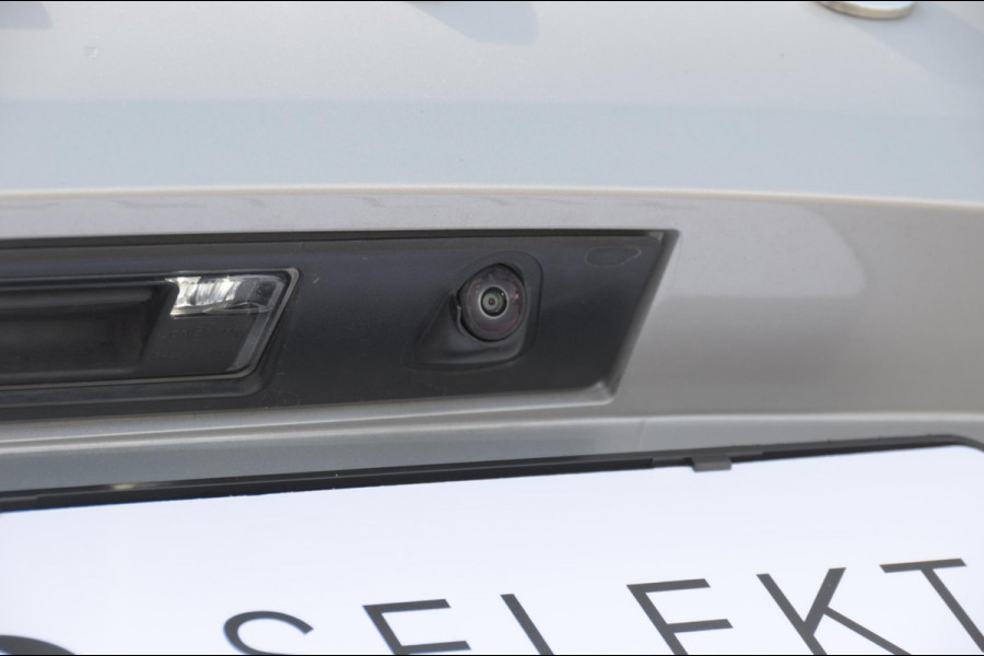 Volvo XC60 T6 350PK Automaat AWD Plus Dark Long range / Trekhaak /Adaptieve cruise control / Panoramadak / Apple carplay / Parkeersensoren met 360 camera / Elektrische achterklep / Elektrische stoelen met geheugen / Stoel en stuurwielverwarming