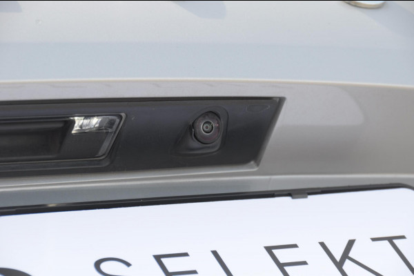 Volvo XC60 T6 350PK Automaat AWD Plus Dark Long range / Trekhaak /Adaptieve cruise control / Panoramadak / Apple carplay / Parkeersensoren met 360 camera / Elektrische achterklep / Elektrische stoelen met geheugen / Stoel en stuurwielverwarming