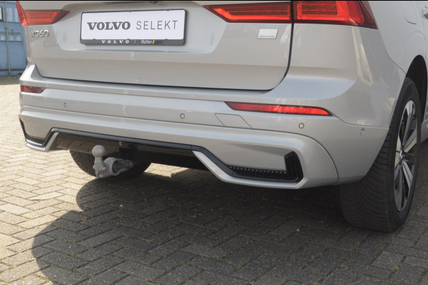 Volvo XC60 T6 350PK Automaat AWD Plus Dark Long range / Trekhaak /Adaptieve cruise control / Panoramadak / Apple carplay / Parkeersensoren met 360 camera / Elektrische achterklep / Elektrische stoelen met geheugen / Stoel en stuurwielverwarming