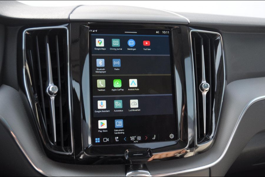 Volvo XC60 T6 350PK Automaat AWD Plus Dark Long range / Trekhaak /Adaptieve cruise control / Panoramadak / Apple carplay / Parkeersensoren met 360 camera / Elektrische achterklep / Elektrische stoelen met geheugen / Stoel en stuurwielverwarming