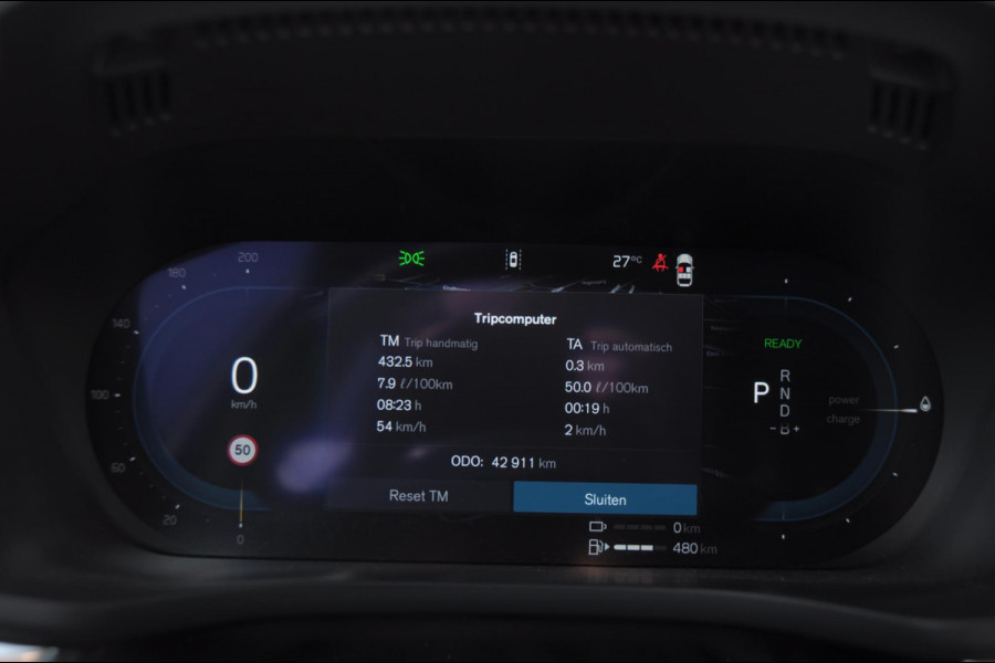 Volvo XC60 T6 350PK Automaat AWD Plus Dark Long range / Trekhaak /Adaptieve cruise control / Panoramadak / Apple carplay / Parkeersensoren met 360 camera / Elektrische achterklep / Elektrische stoelen met geheugen / Stoel en stuurwielverwarming