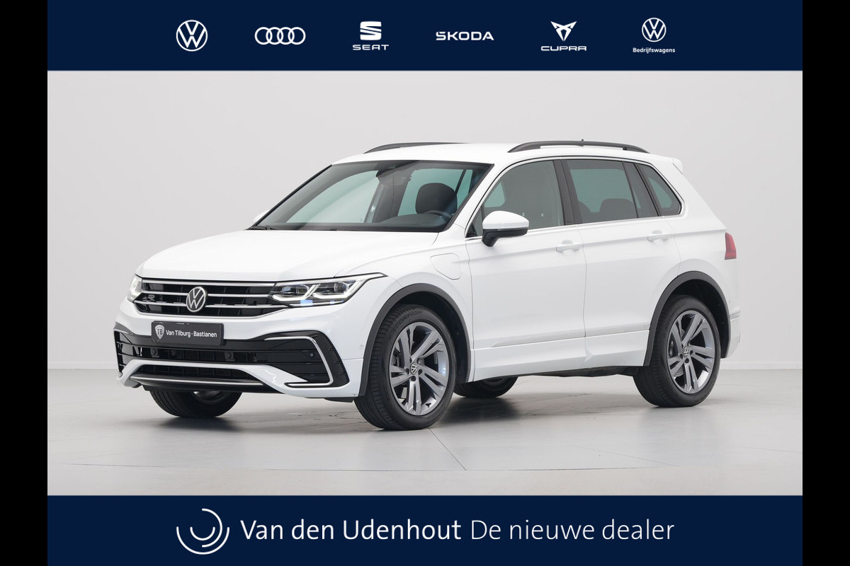 Volkswagen Tiguan 1.4 TSI 245pk eHybrid R-Line Business+ Navigatie Camera Keyless Assistentiepakket 270 Volkswagen Tiguan 1.4 TSI 245pk eHybrid R-Line Business+ Navigatie Camera Keyless Assistentiepakket 270